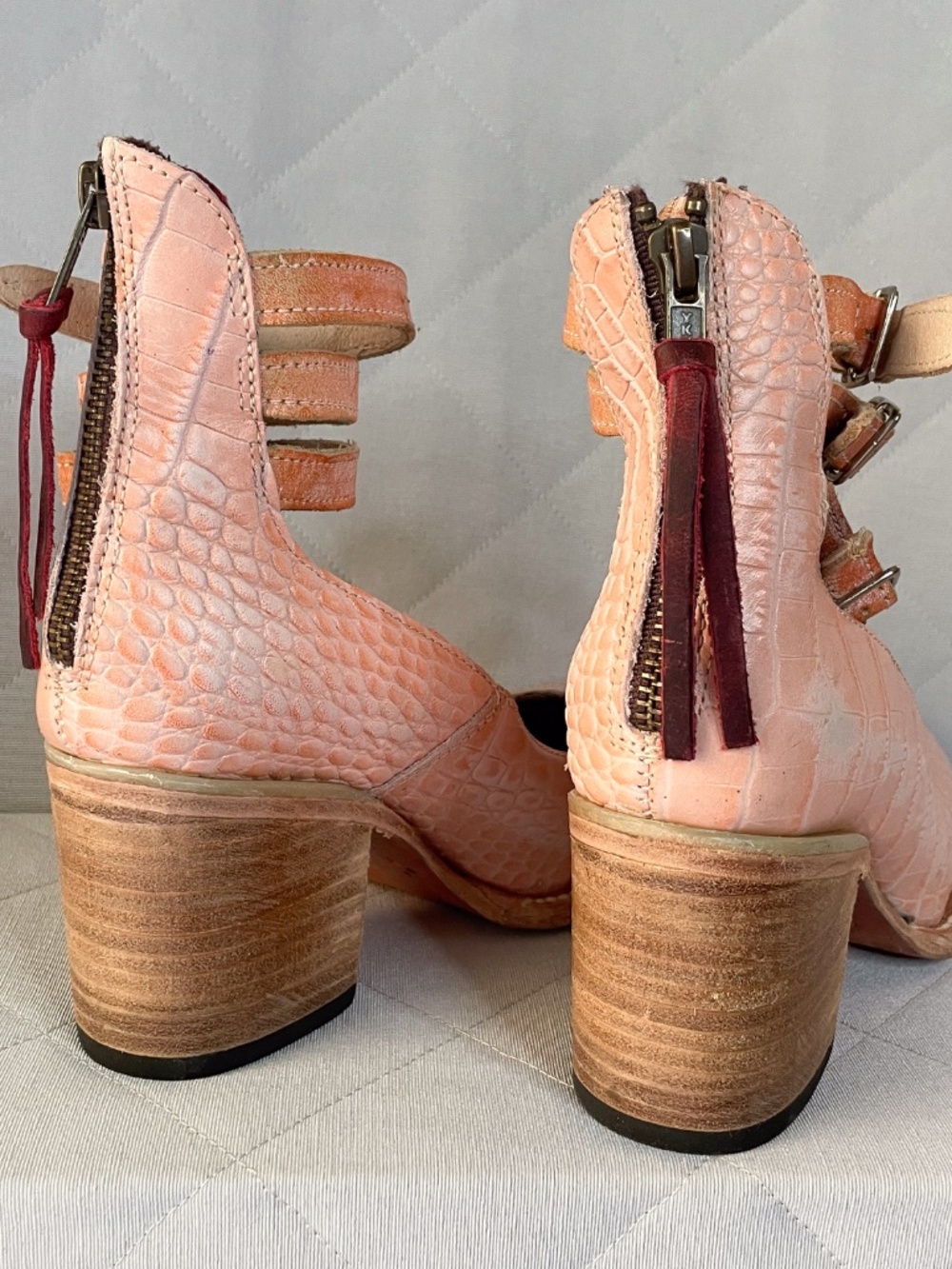 Freebird By Steven Randi In Pink Croco - Like New - Size 6 - Marker on Sole - Picture 3 of 12